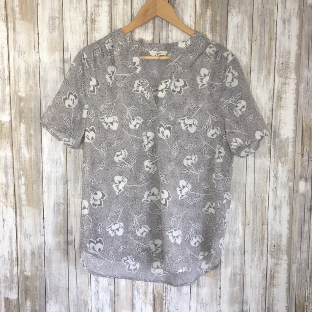 Entro Split Neck Grey Floral Oversized Blouse